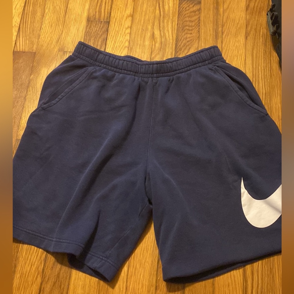 Men’s Large Nike Sweatshorts